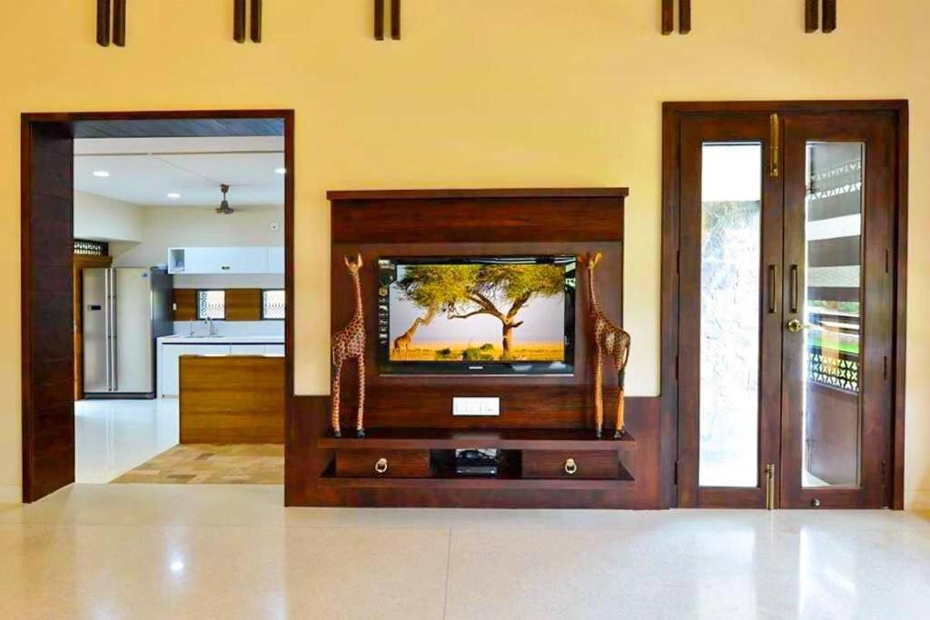 Vacation Villa-Devraj Residency - Bhuj, Kutch Экстерьер фото