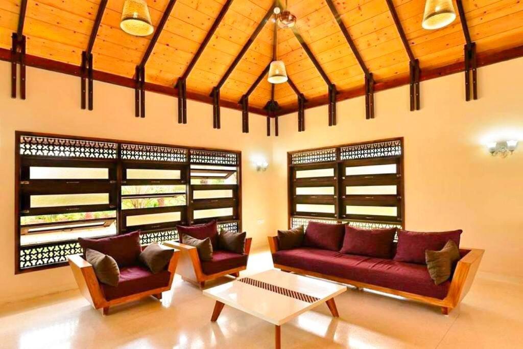 Vacation Villa-Devraj Residency - Bhuj, Kutch Экстерьер фото